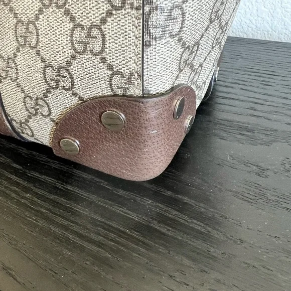 Authentic Gucci GG Supreme Tote Bag. - Picture 5 of 16